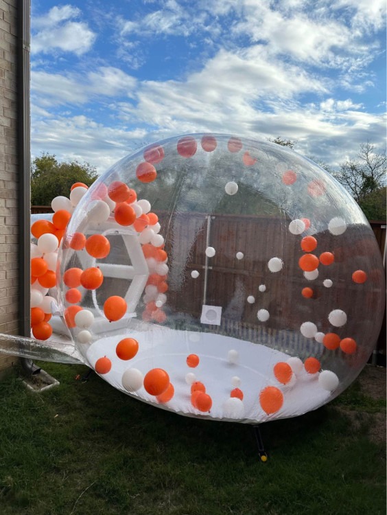 Balloon bubble house globe