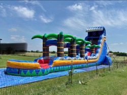 87A7A247 92EE 4BC9 9CF8 E1B8364DDA58 1768605332 1 Ultra tropical wave waterslide